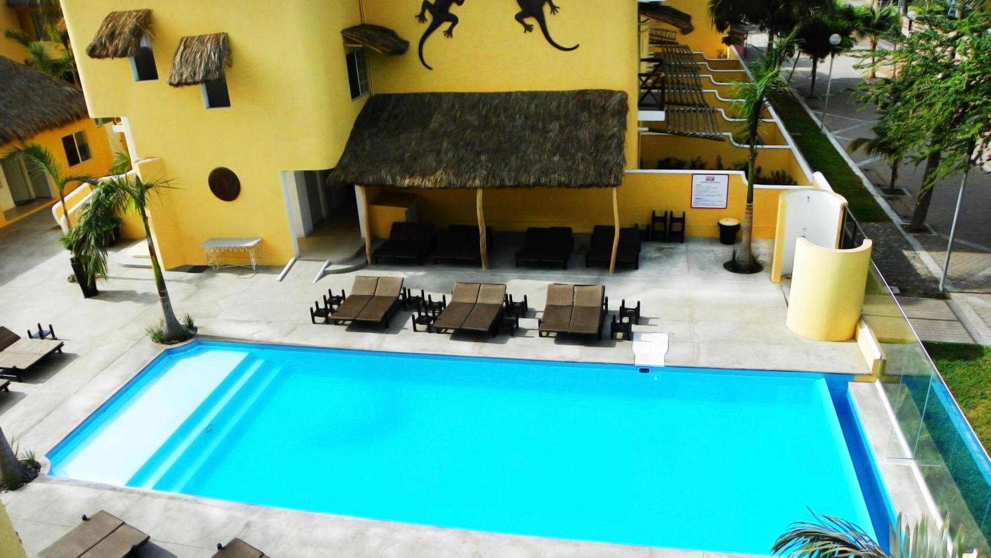 Zar Manzanillo Hotel Exterior photo