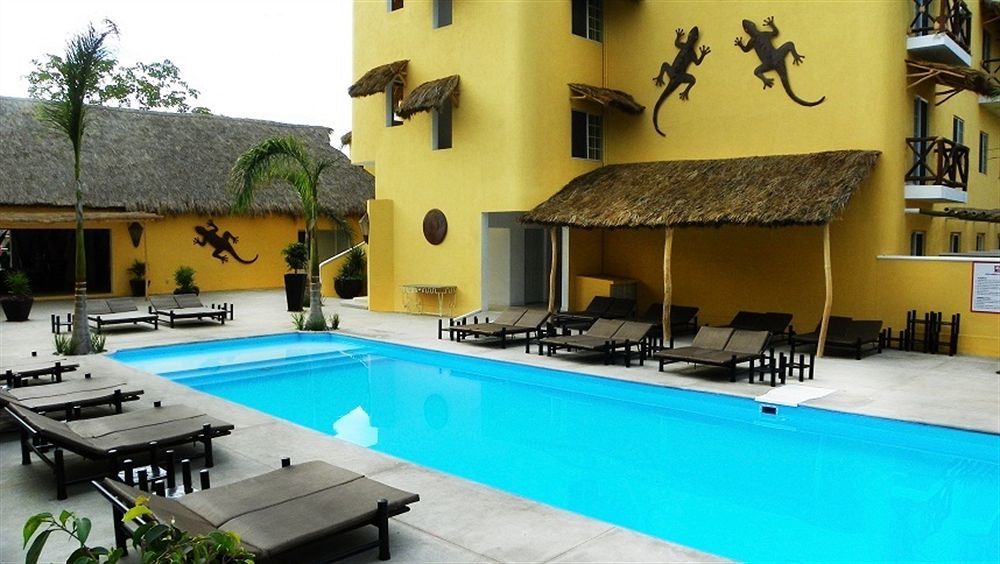 Zar Manzanillo Hotel Exterior photo