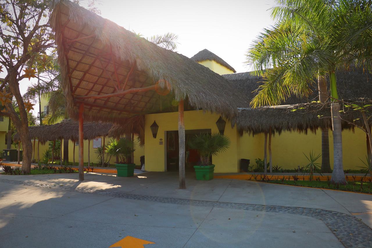 Zar Manzanillo Hotel Exterior photo