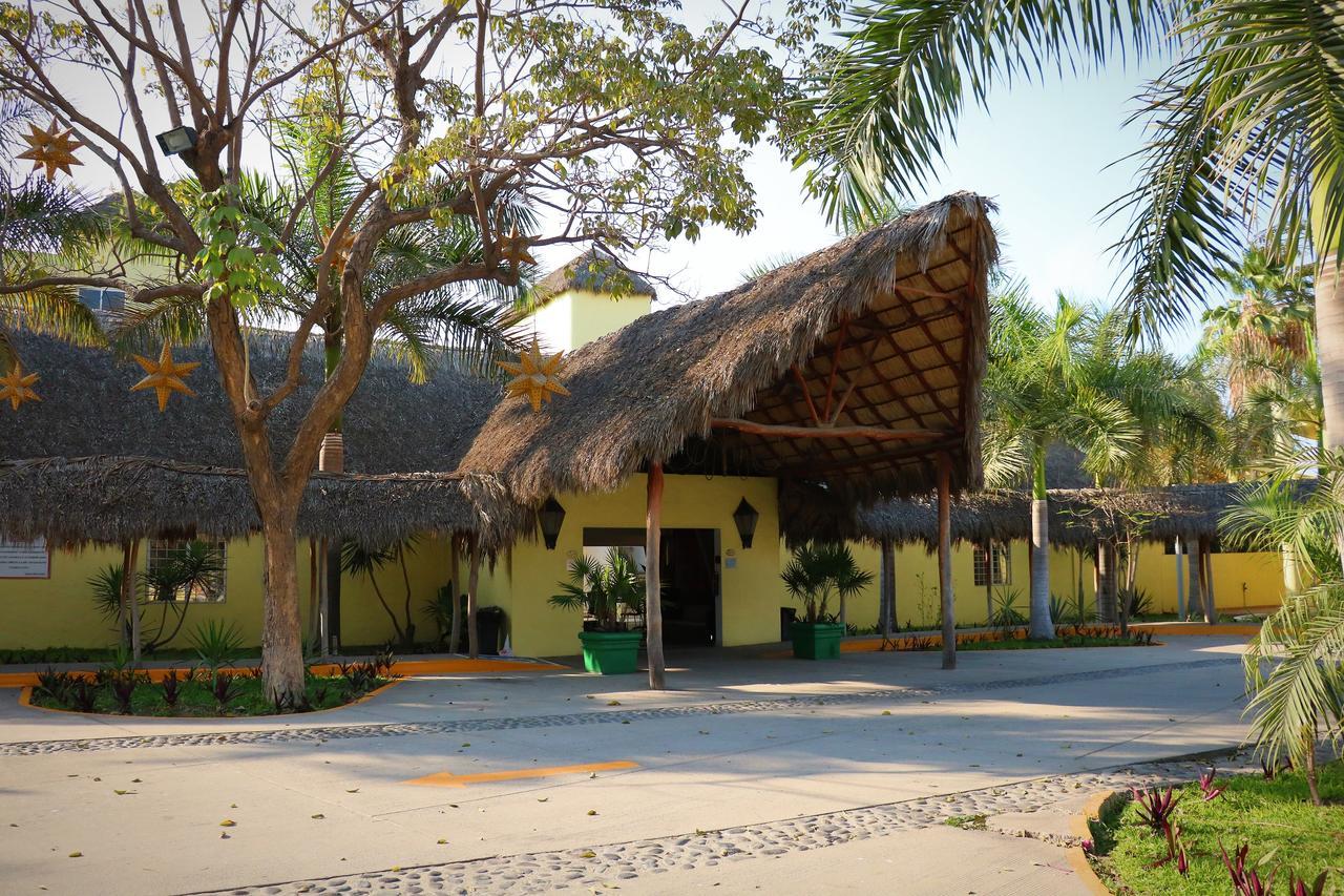 Zar Manzanillo Hotel Exterior photo