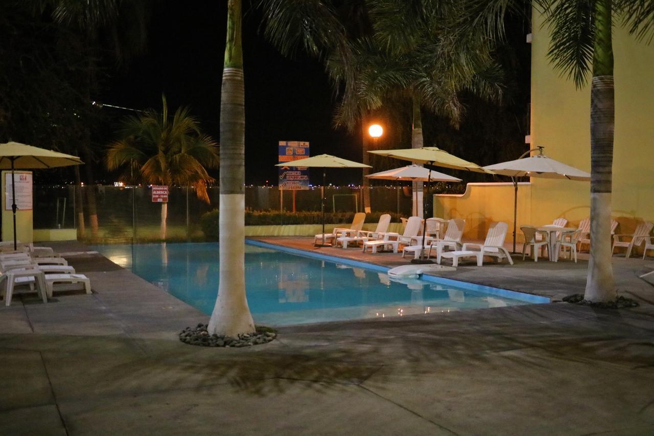 Zar Manzanillo Hotel Exterior photo