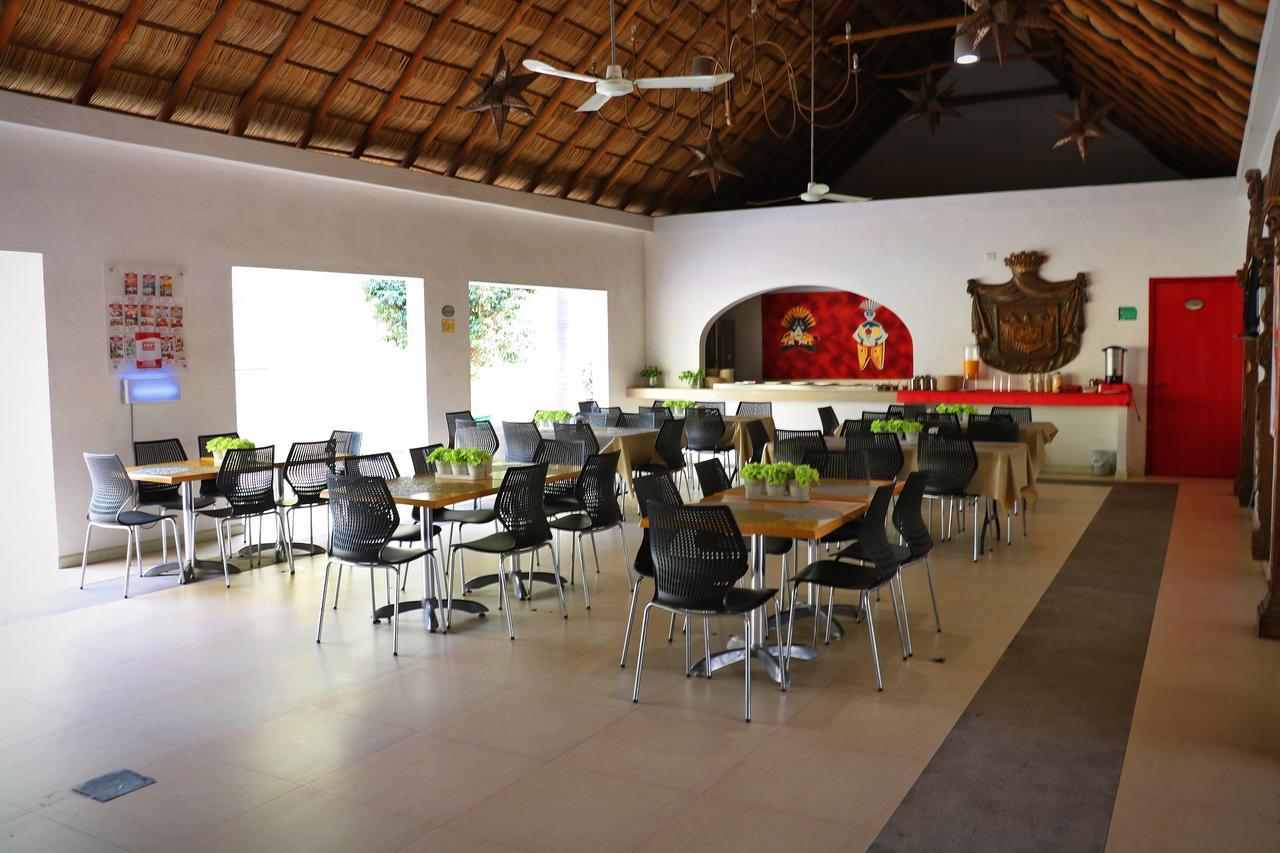 Zar Manzanillo Hotel Exterior photo